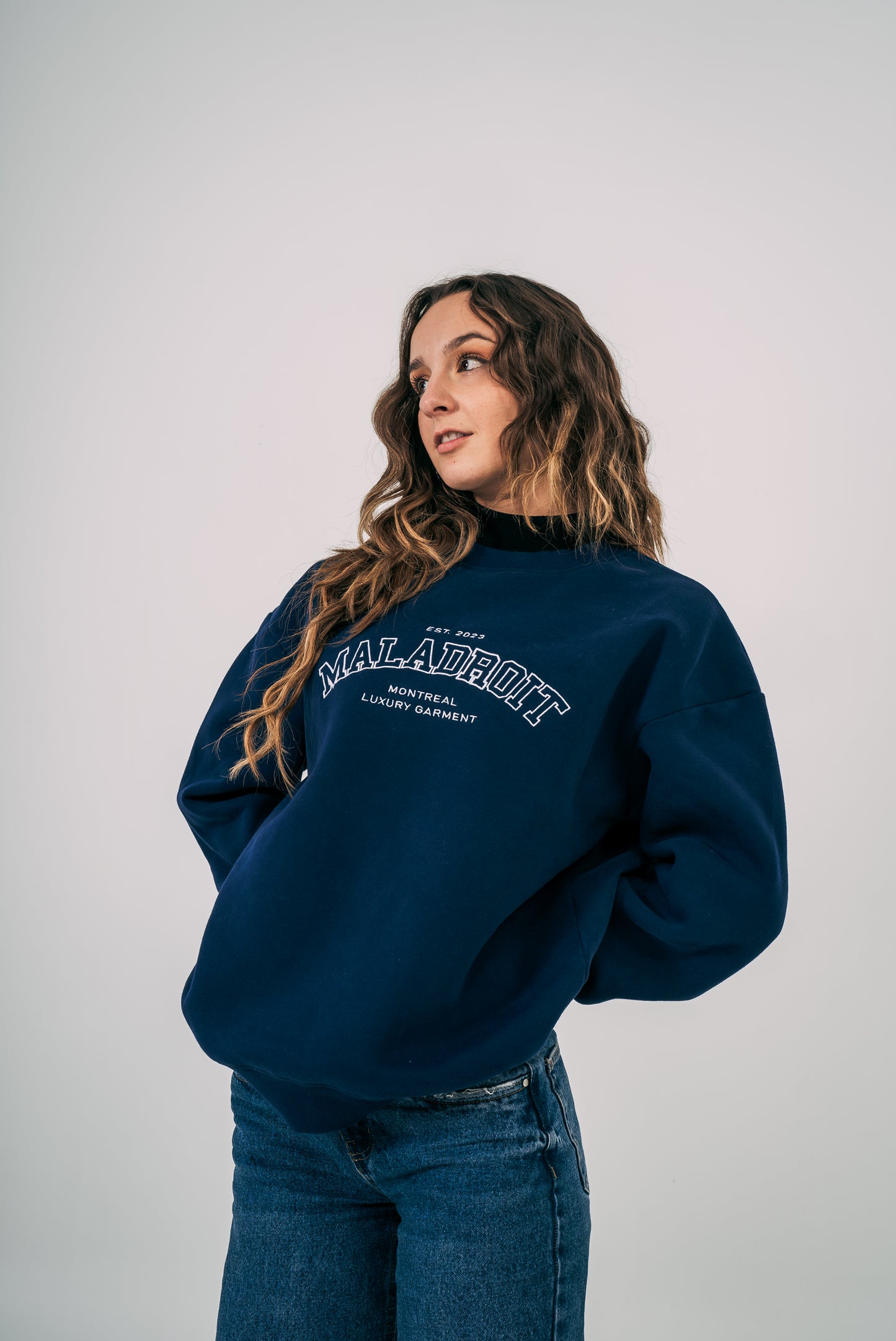 Le crewneck collégial - Bleu